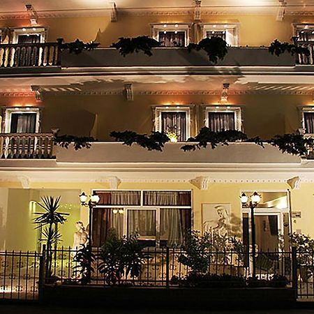 Villa Niki Olympiakí Aktí 외부 사진